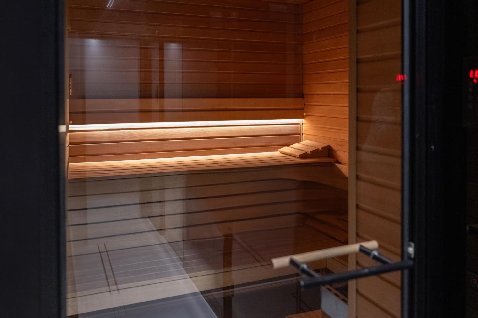 Apartment Brabank Riverside Stara Stocznia Premium Sauna & Gym غدانسك المظهر الخارجي الصورة